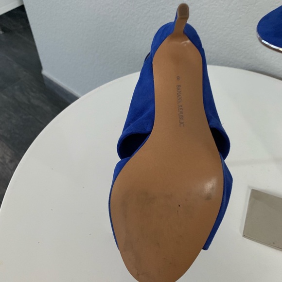 $89🔥Banana Republic blue sandals size 8 - Picture 3 of 3